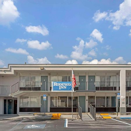 Rodeway Inn Orange Park Exterior photo